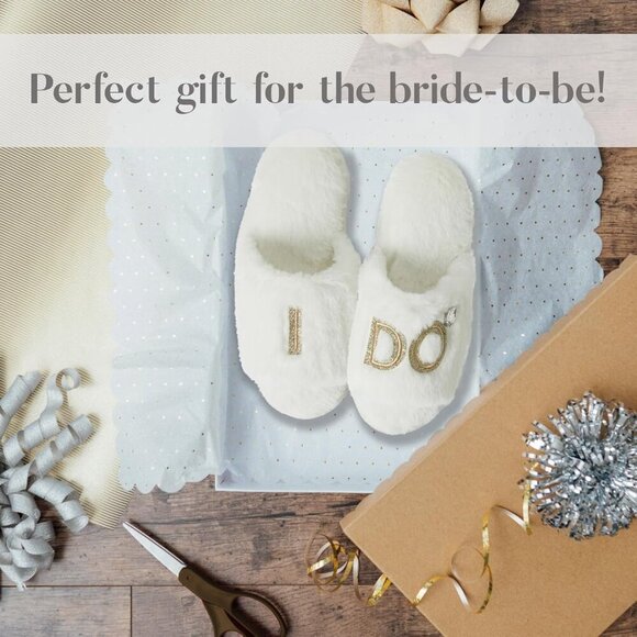 Women's Bridal Slippers I Do Crew Matching Wedding Bachelorette Gift Size Medium - Picture 5 of 5